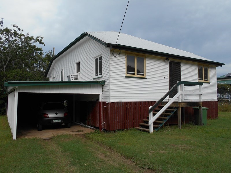 10 Richard, Esk QLD 4312