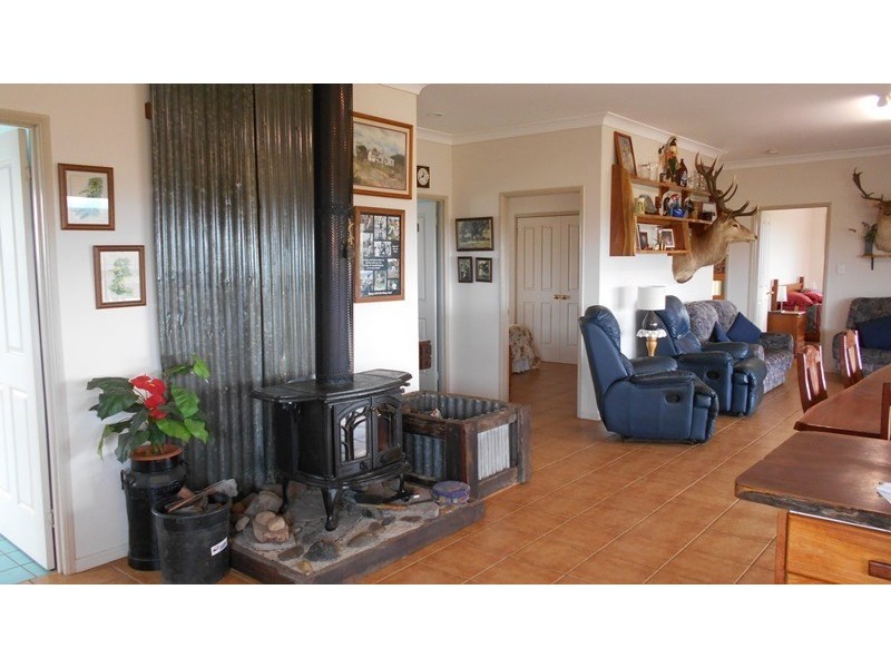 1128 WATERHOLE GULLY Road, Blackbutt QLD 4306