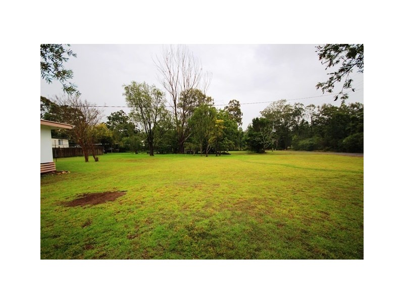 17-19 Scott Street, Benarkin QLD 4306