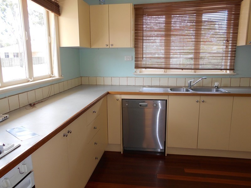 53 Dingyarra Street, Toogoolawah QLD 4313