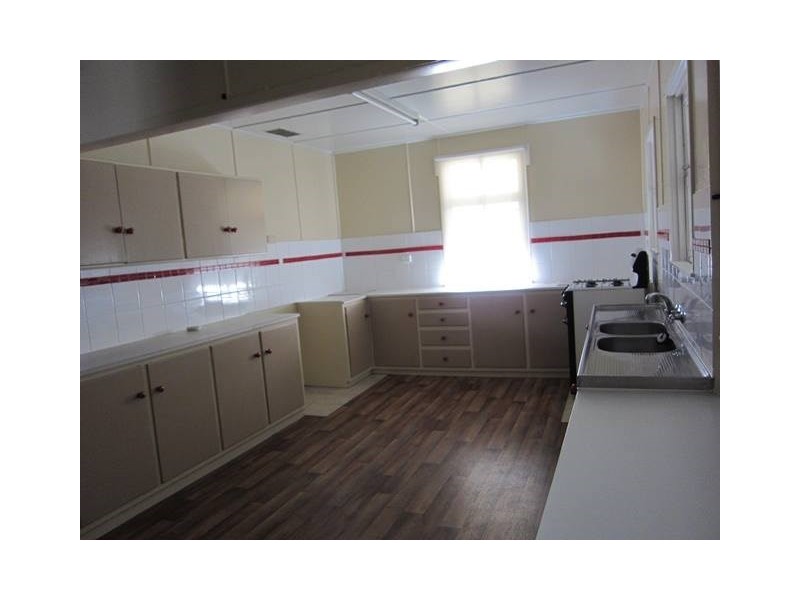 14 George Street, Toogoolawah QLD 4313