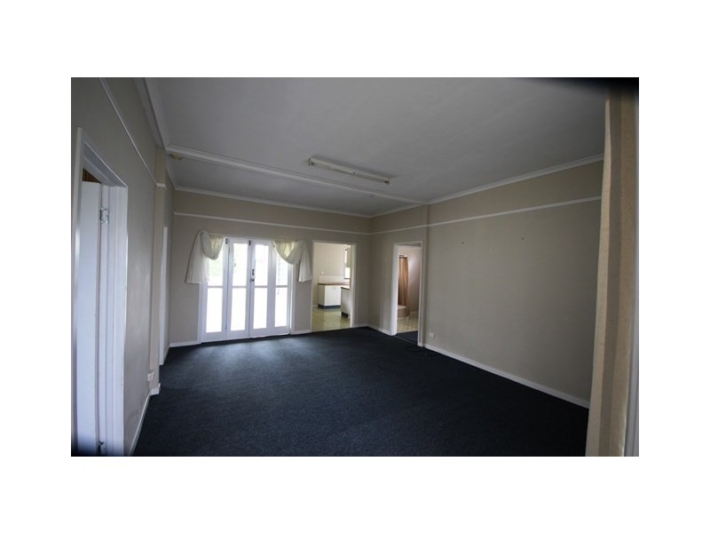 19 Bellambi Street, Toogoolawah QLD 4313