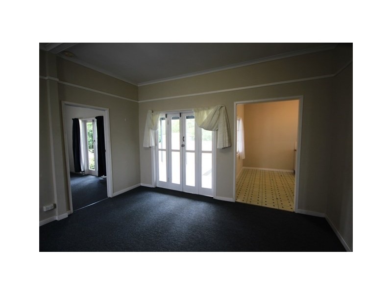 19 Bellambi Street, Toogoolawah QLD 4313