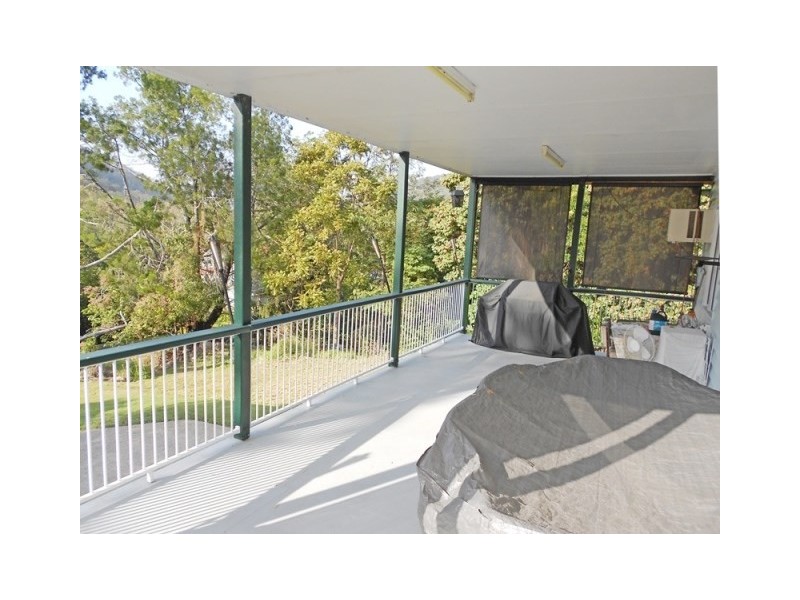 28 King Street, Somerset Dam QLD 4312