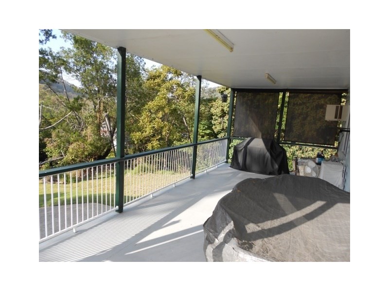 28 King Street, Somerset Dam QLD 4312