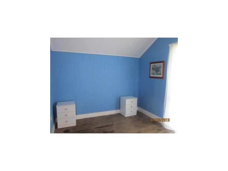 4 Jubilee Street, Somerset Dam QLD 4312