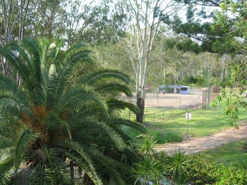 4 Jubilee Street, Somerset Dam QLD 4312