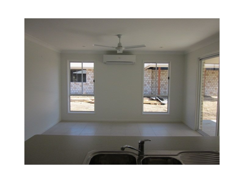 89 Fulham Street, Toogoolawah QLD 4313