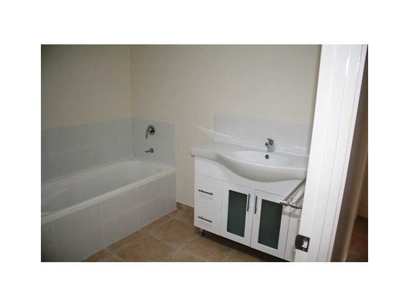 1/97 Fulham Street, Toogoolawah QLD 4313