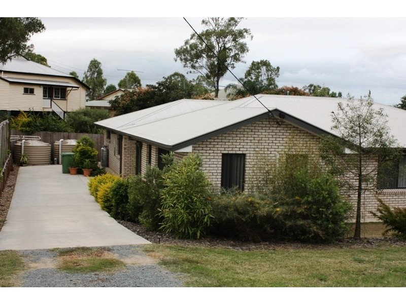 1/97 Fulham Street, Toogoolawah QLD 4313