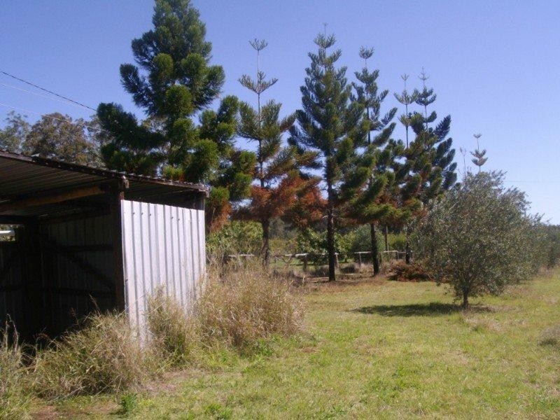 66 Brett Road, Blackbutt QLD 4306