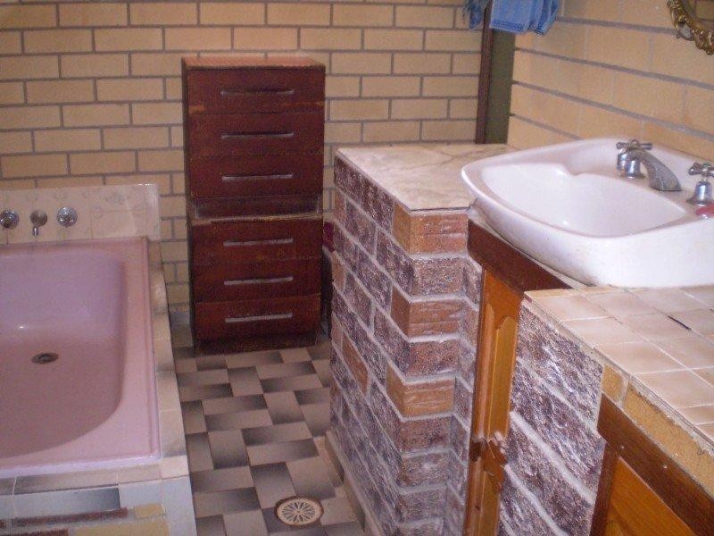 66 Brett Road, Blackbutt QLD 4306