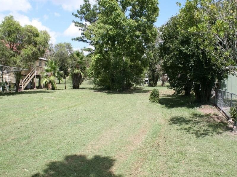 52 George Street, Toogoolawah QLD 4313