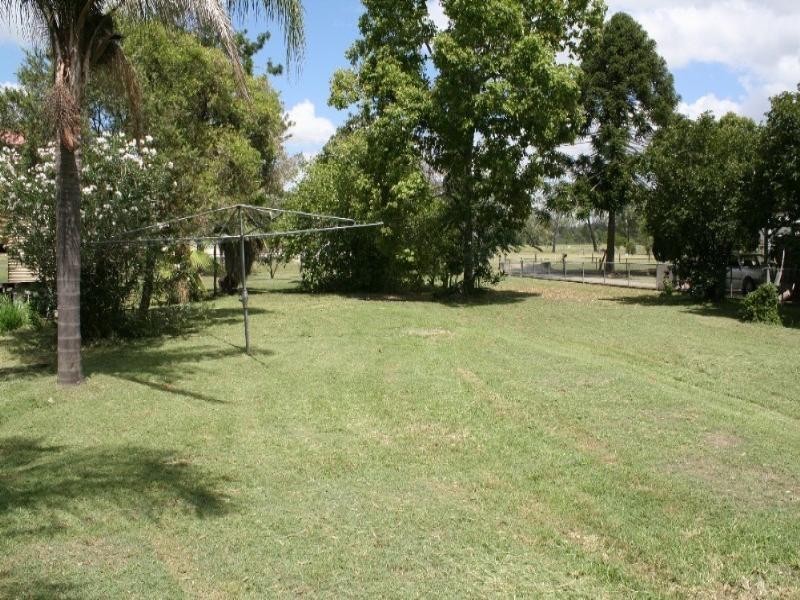 52 George Street, Toogoolawah QLD 4313