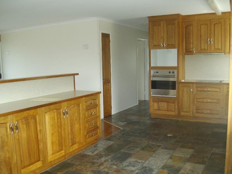 Blackbutt QLD 4306
