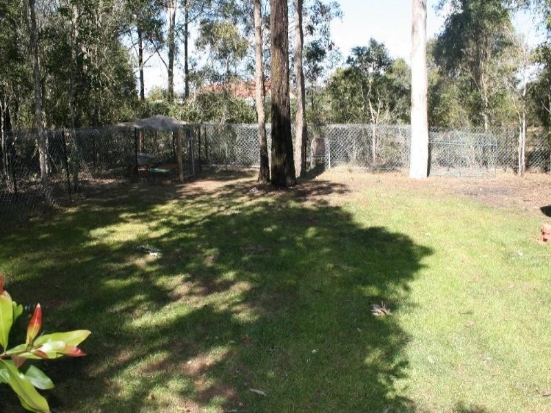 Blackbutt QLD 4306