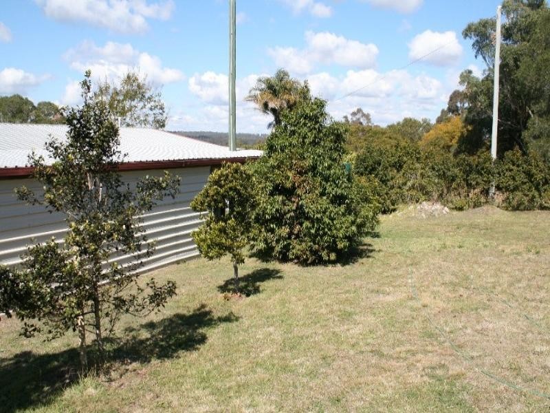 Blackbutt QLD 4306