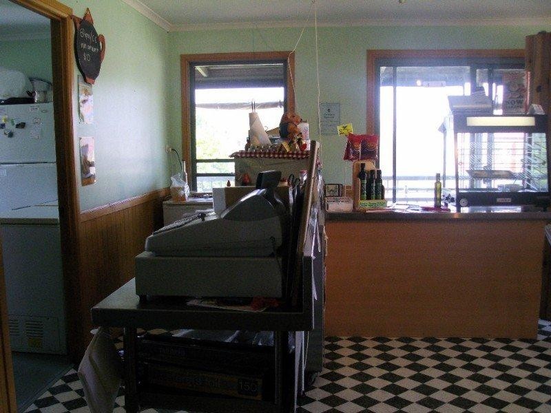 24 Toomey Street, Yarraman QLD 4614