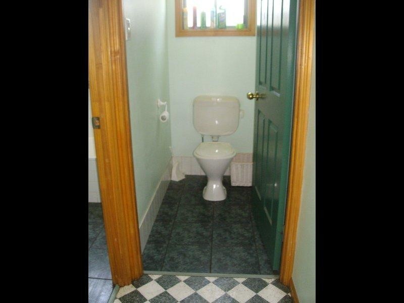 24 Toomey Street, Yarraman QLD 4614