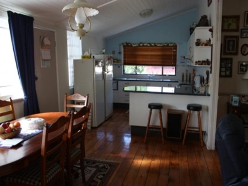 13 Charles Street, Toogoolawah QLD 4313