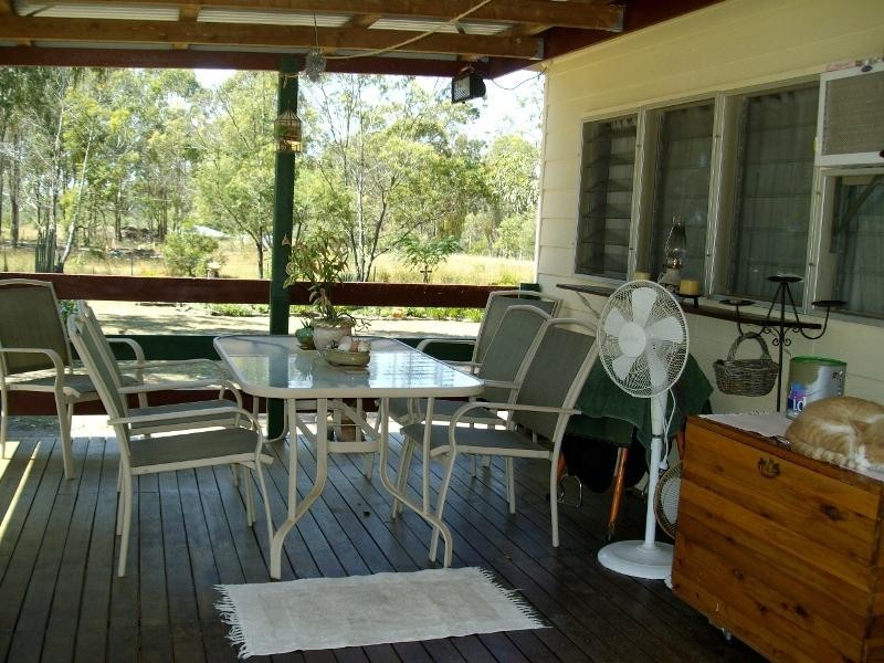 864 Old Esk Road, Blackbutt QLD 4306