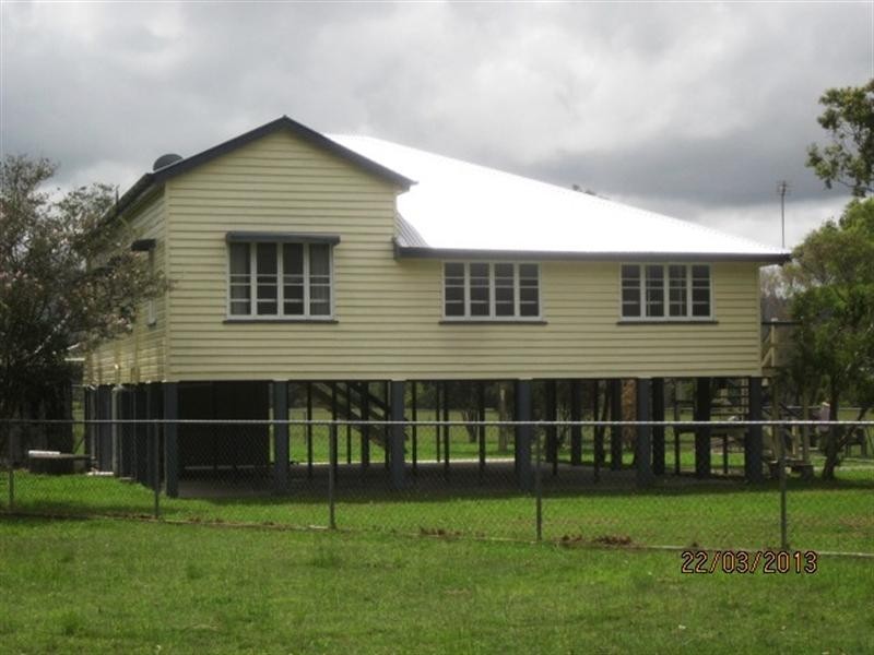 59 Zernike Lane, Toogoolawah QLD 4313