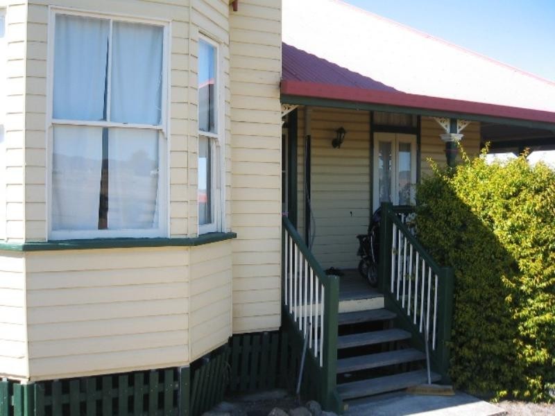 3 Pryde, Esk QLD 4312