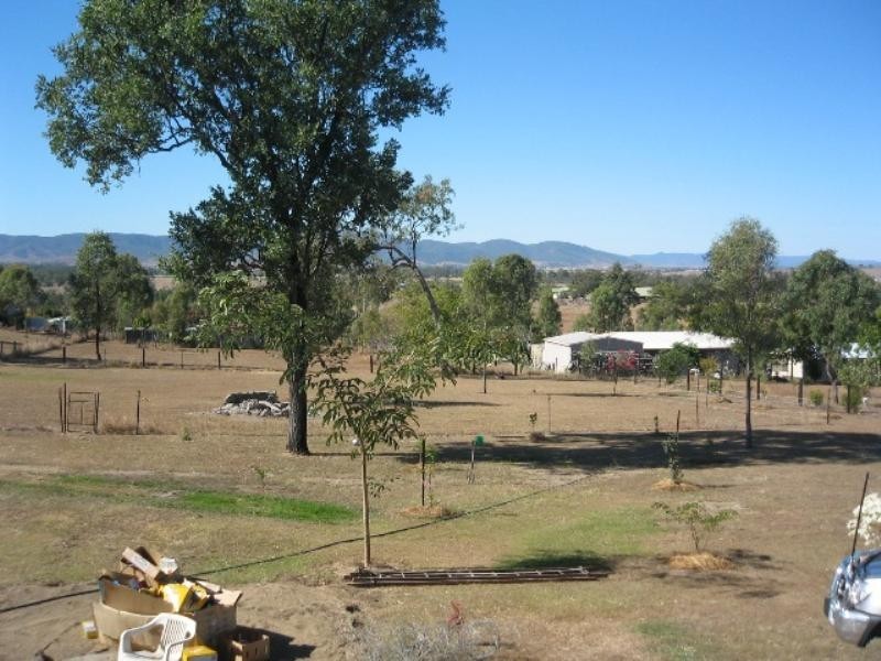 3 Pryde, Esk QLD 4312