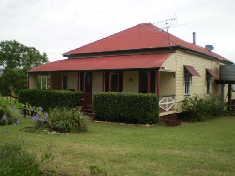 391 Crossdale Road, Somerset Dam QLD 4312