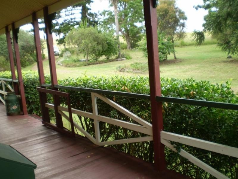 391 Crossdale Road, Somerset Dam QLD 4312