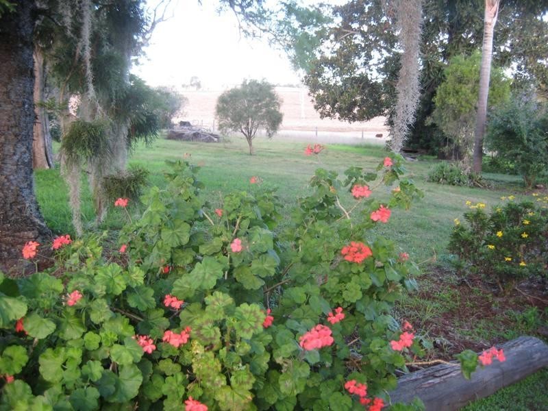 391 Crossdale Road, Somerset Dam QLD 4312