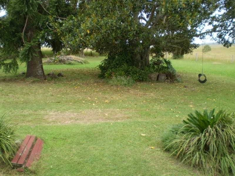 391 Crossdale Road, Somerset Dam QLD 4312