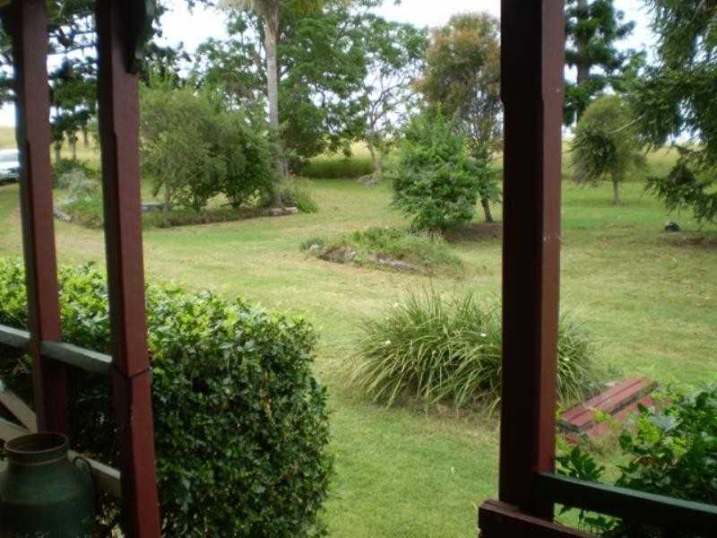 391 Crossdale Road, Somerset Dam QLD 4312