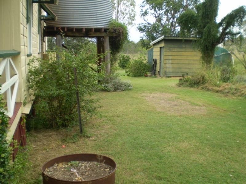 391 Crossdale Road, Somerset Dam QLD 4312