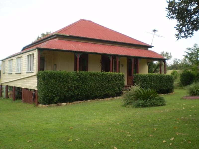 391 Crossdale Road, Somerset Dam QLD 4312