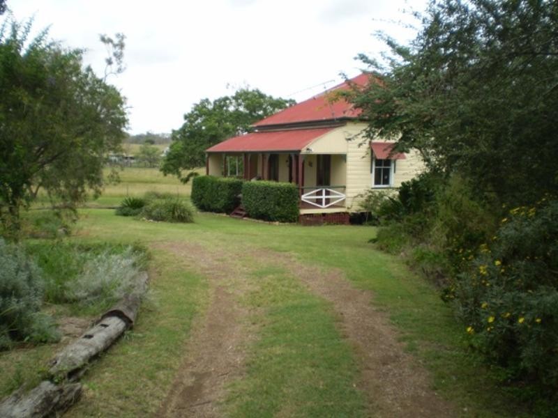 391 Crossdale Road, Somerset Dam QLD 4312