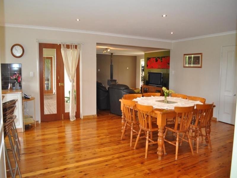 57 KNAGGS Court, Blackbutt QLD 4306