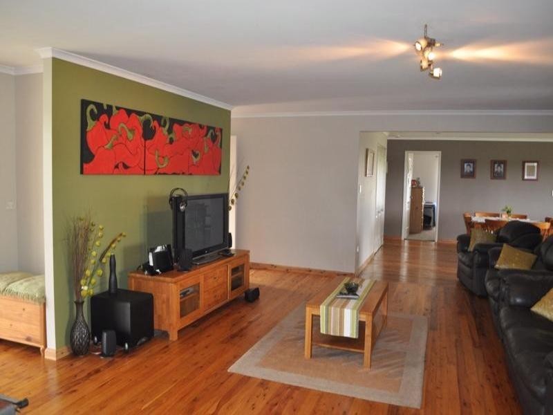 57 KNAGGS Court, Blackbutt QLD 4306