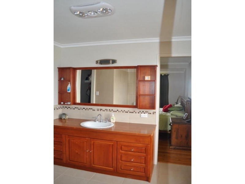 57 KNAGGS Court, Blackbutt QLD 4306