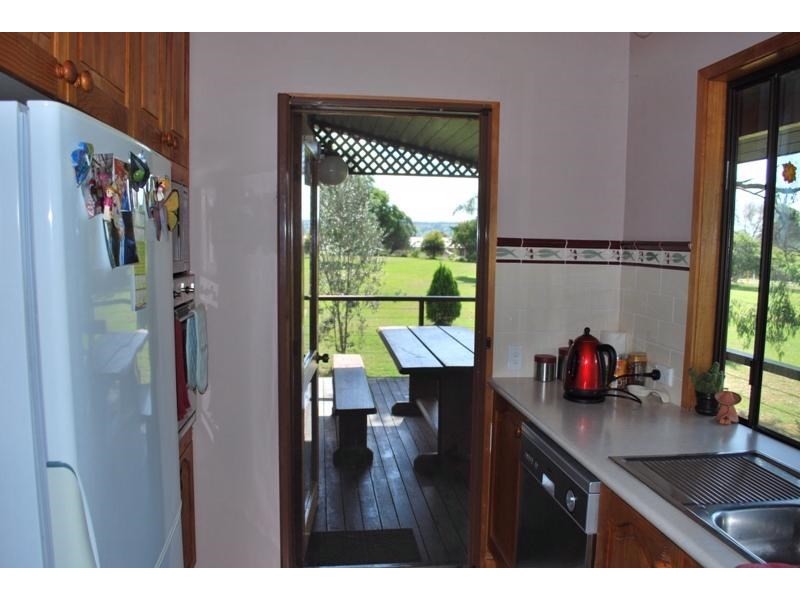 4 SMITH Street, Yarraman QLD 4614