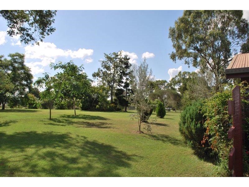4 SMITH Street, Yarraman QLD 4614