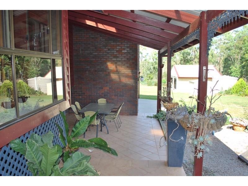 4 SMITH Street, Yarraman QLD 4614