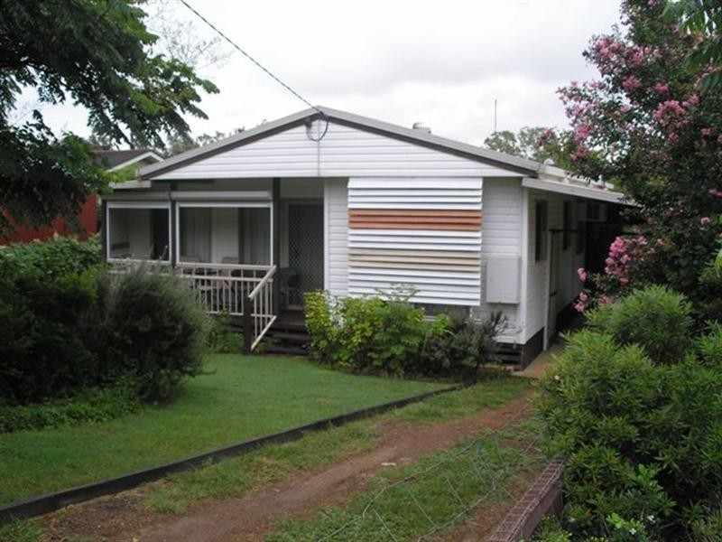 3 Kelly Court, Esk QLD 4312