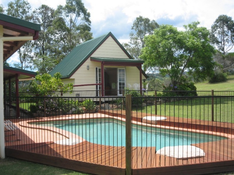 Blackbutt QLD 4306