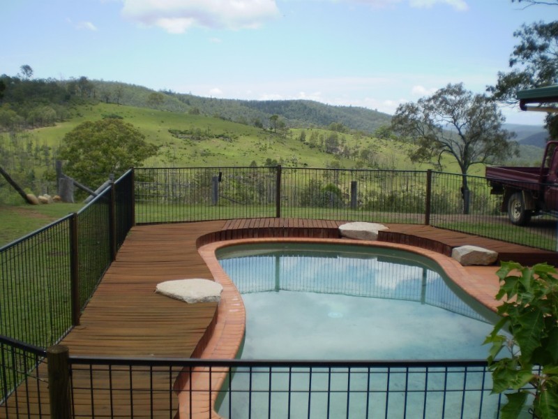 Blackbutt QLD 4306
