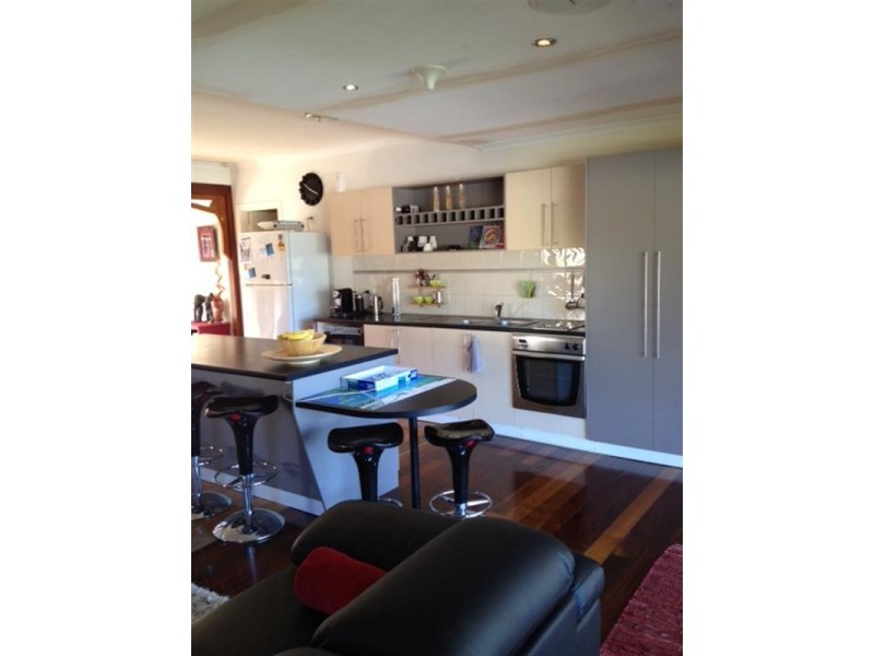 9 Third Avenue, Somerset Dam QLD 4312