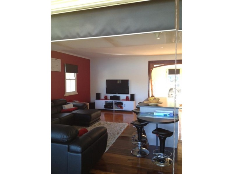 9 Third Avenue, Somerset Dam QLD 4312