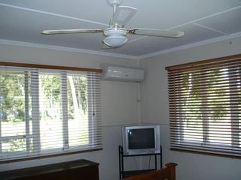 27 Blackbutt Street, Blackbutt QLD 4306