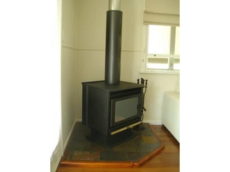 27 Blackbutt Street, Blackbutt QLD 4306