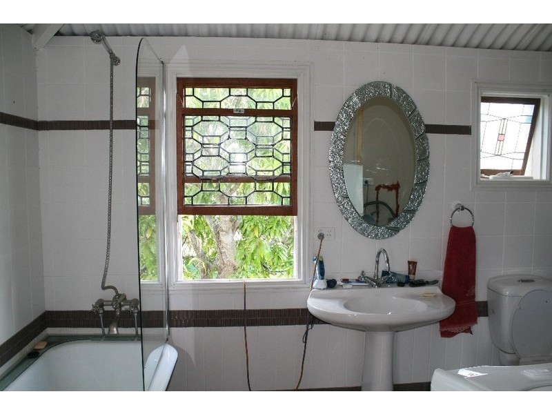 43 Bellambi Street, Toogoolawah QLD 4313